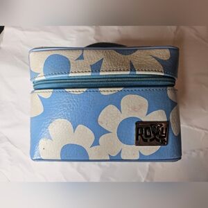 Vintage Roxy Blue and White Floral Cosmetic Case